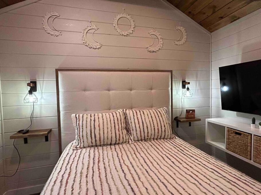 Blissful Nook Tiny Home ~ Cozy Retreat W/ Hot Tub; Near Town And Deep Creek Bryson City Esterno foto